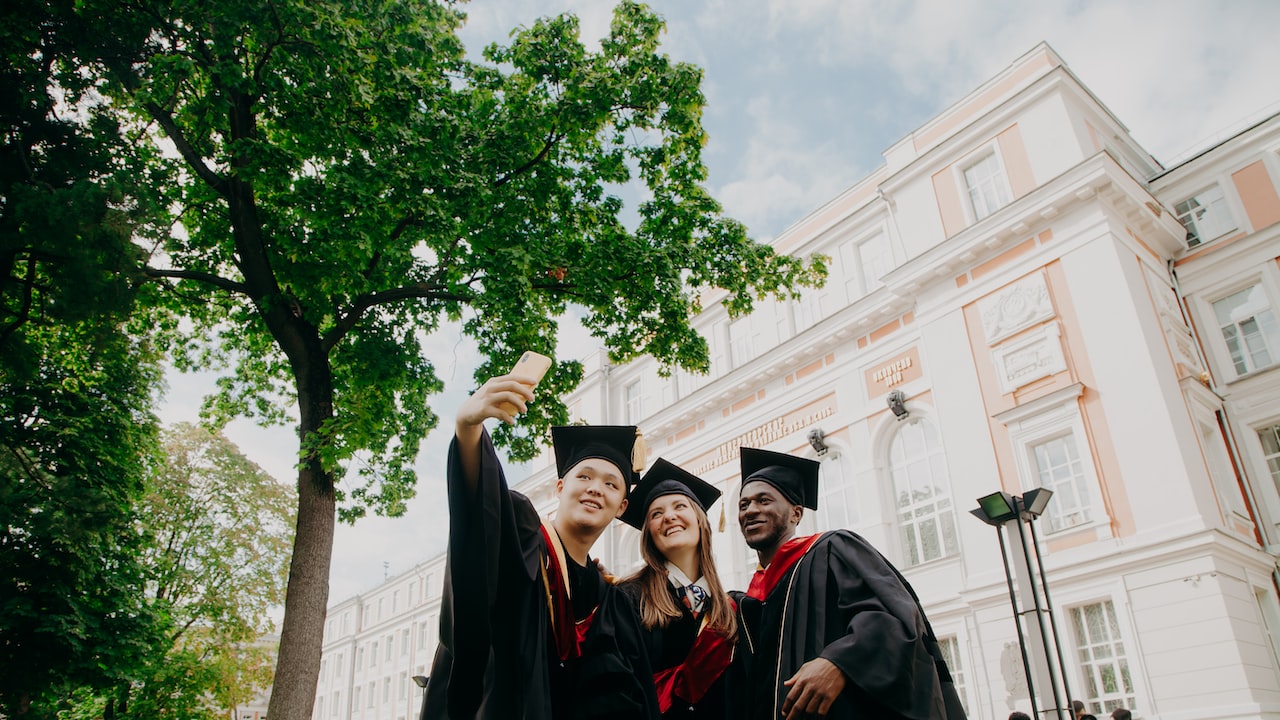 米兰工业设计学院相当于国内什么大学？