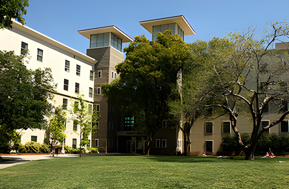 阿兹塞太平洋大学