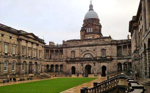 2022年英国爱丁堡大学医学院专业排名多少?