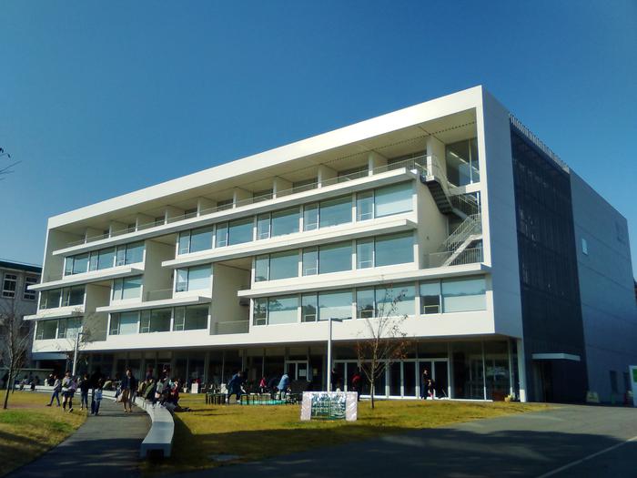 横滨市立大学